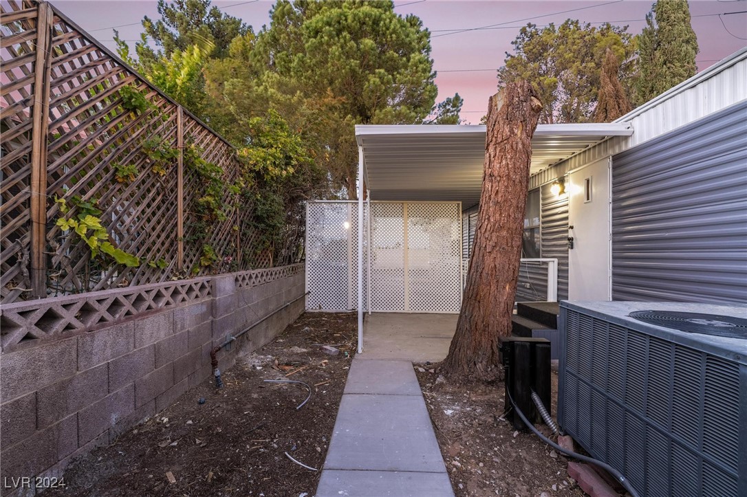 5119 Ridge Avenue Las Vegas, NV 89103 - Photo 33 of 52 Gallery Image 33