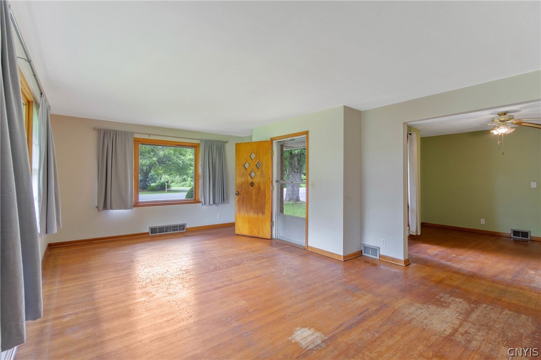 8252 Maple Road Clay, NY 13041 - Photo 12 of 49