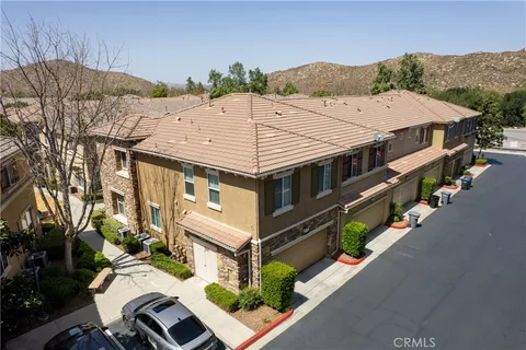 $474,990 | 30505 Canyon Hills Road, Unit 406, Lake Elsinore, CA 92532