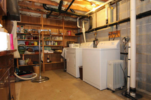 661 Silver Lake Road Dayton, VA 22821 - Photo 21 of 36 Gallery Image 21