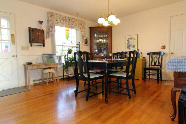 661 Silver Lake Road Dayton, VA 22821 - Photo 5 of 36 Gallery Image 5