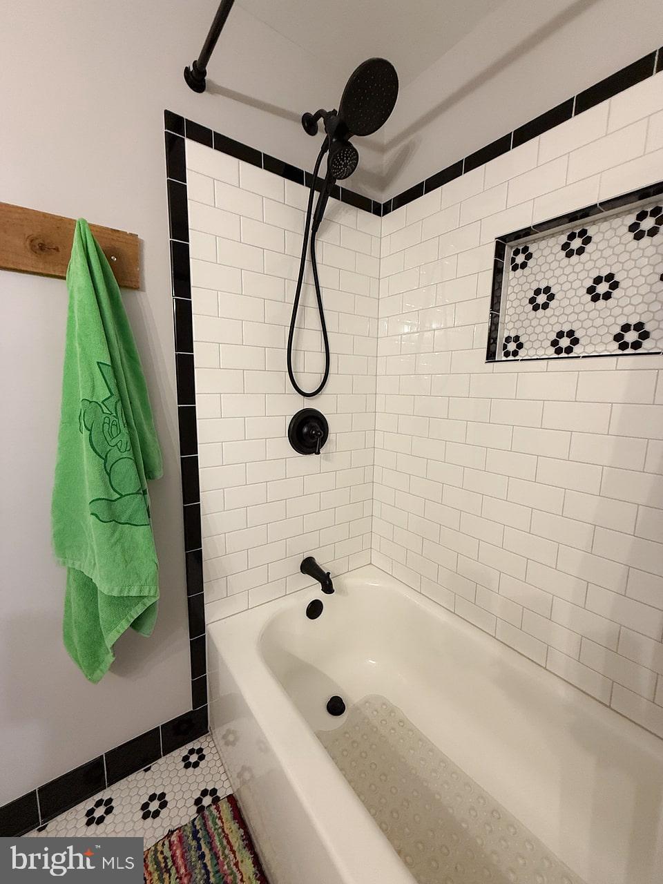 229 Applegate Drive Sterling, VA 20164 - Photo 17 of 44