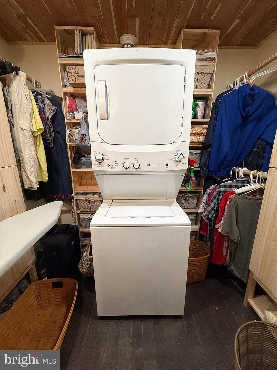 229 Applegate Drive Sterling, VA 20164 - Photo 23 of 44