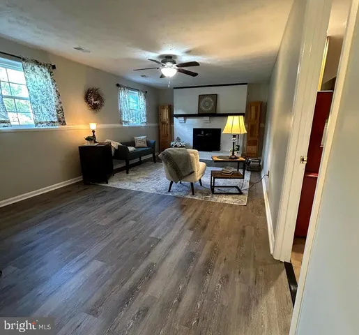 $729,999 | 229 Applegate Drive, Sterling, VA 20164