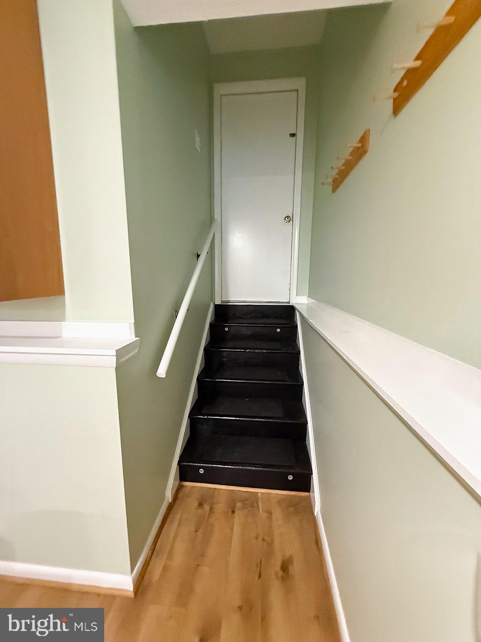 229 Applegate Drive Sterling, VA 20164 - Photo 31 of 44