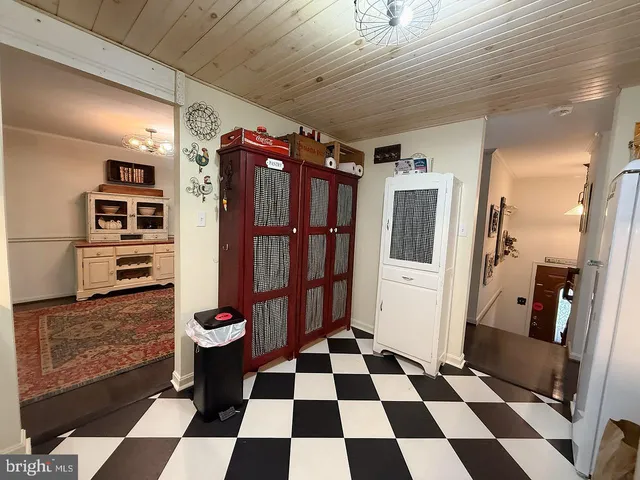 $729,999 | 229 Applegate Drive, Sterling, VA 20164