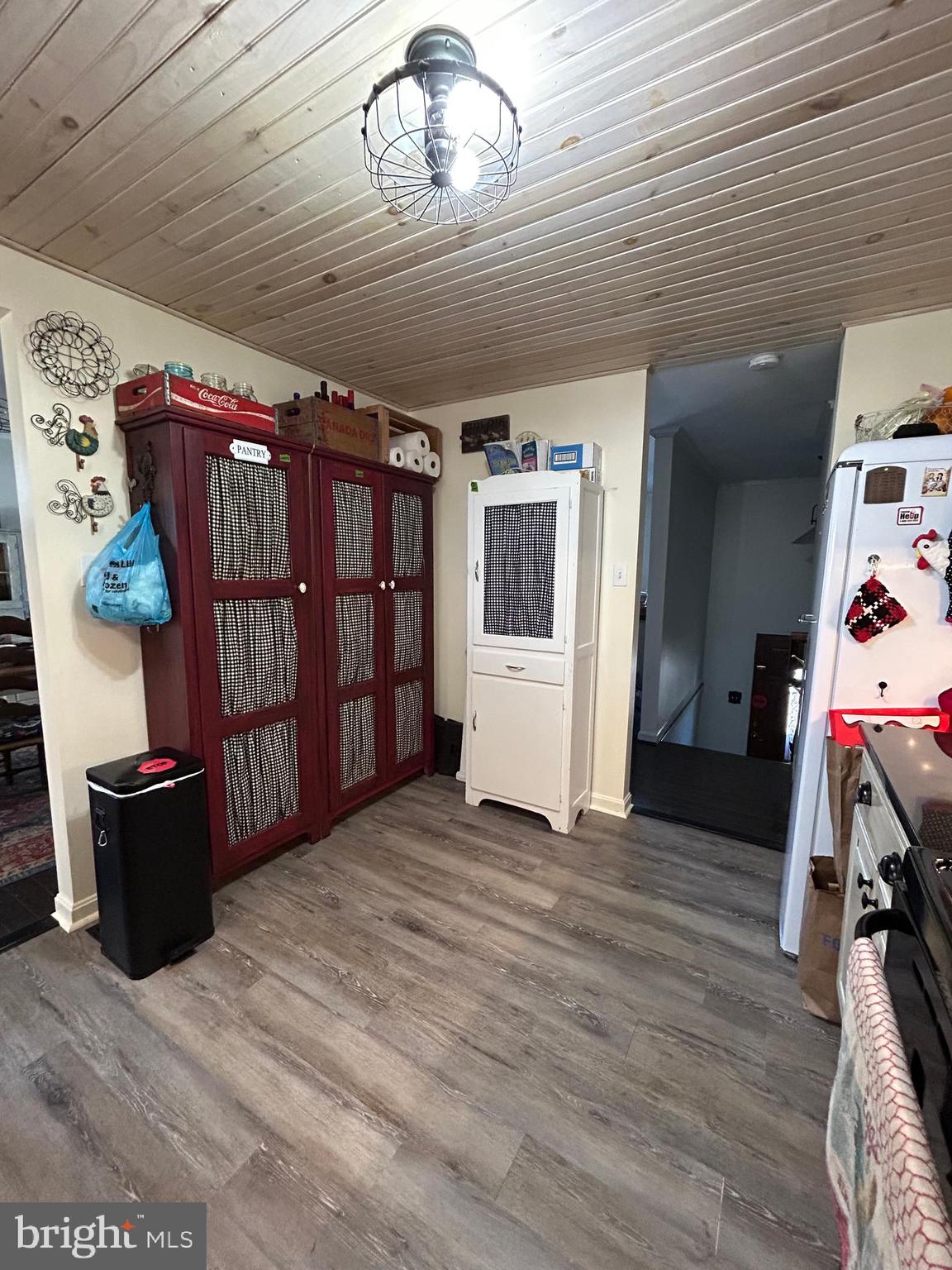 229 Applegate Drive Sterling, VA 20164 - Photo 6 of 44