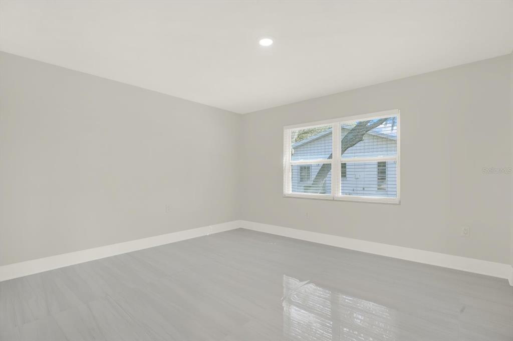 4346 Marine Parkway New Port Richey, FL 34652 - Photo 34 of 61 an empty room with a window