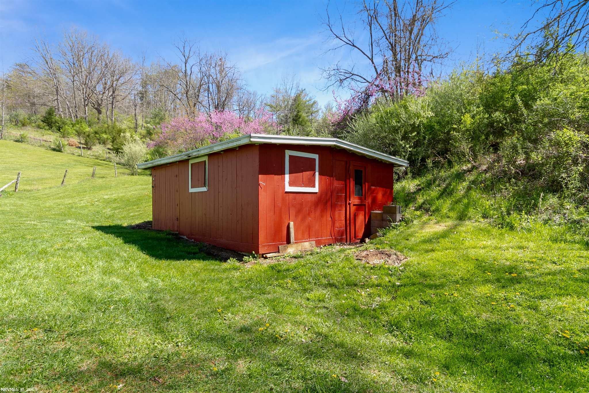3021 Pilot Road Christiansburg, VA 24073 - Photo 38 of 56 Gallery Image 38