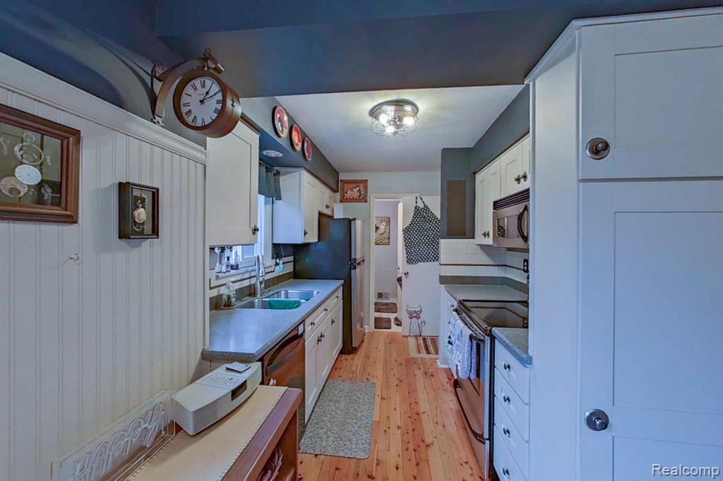 4920 Milett Road Fowlerville, MI 48836 - Photo 27 of 47
