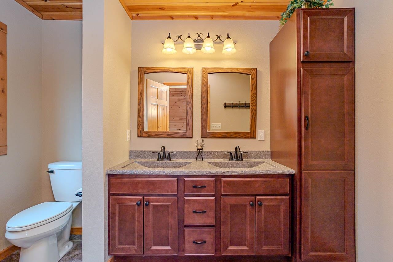 4387 Double Oaks Trail Rhinelander, WI 54501 - Photo 23 of 59