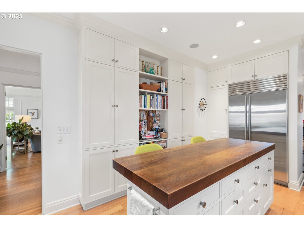 2677 Northwest Westover Road Portland, OR 97210 - Photo 25 of 48 a room with pool table and potted plant