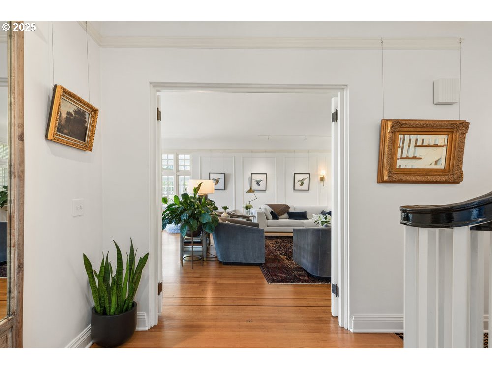 2677 Northwest Westover Road Portland, OR 97210 - Photo 6 of 48 a living room with furniture and potted plant