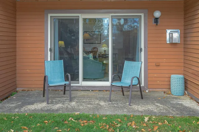 $252,000 | F33 Nordic Village Lane, Unit F33, Glen, NH 03838