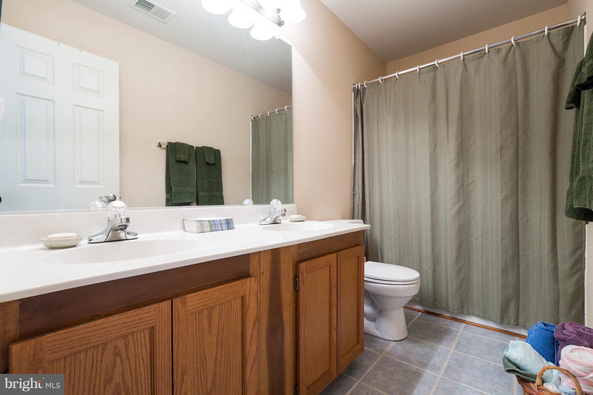 14 Appling Road Stafford, VA 22554 - Photo 27 of 30 Second full bath with dual vanity