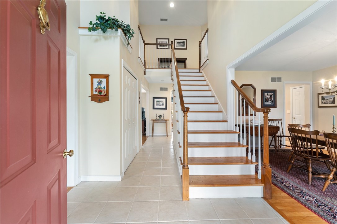 29 Wicklow Road Westerly, RI 02891 - Photo 13 of 48 Front Entrance