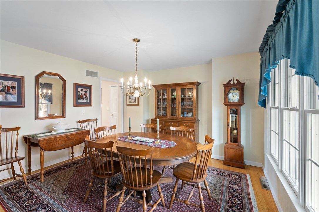 29 Wicklow Road Westerly, RI 02891 - Photo 26 of 48 Dining Room