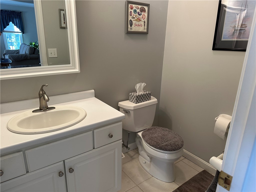 29 Wicklow Road Westerly, RI 02891 - Photo 27 of 48 Half Bath