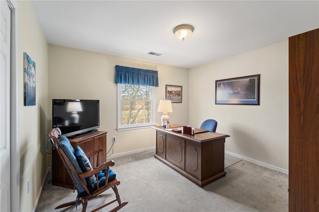 29 Wicklow Road Westerly, RI 02891 - Photo 37 of 48 4th Bedroom/Office