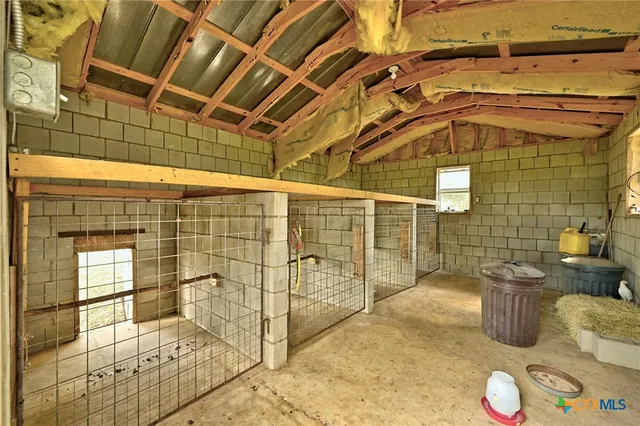 a view of a house with a big yard