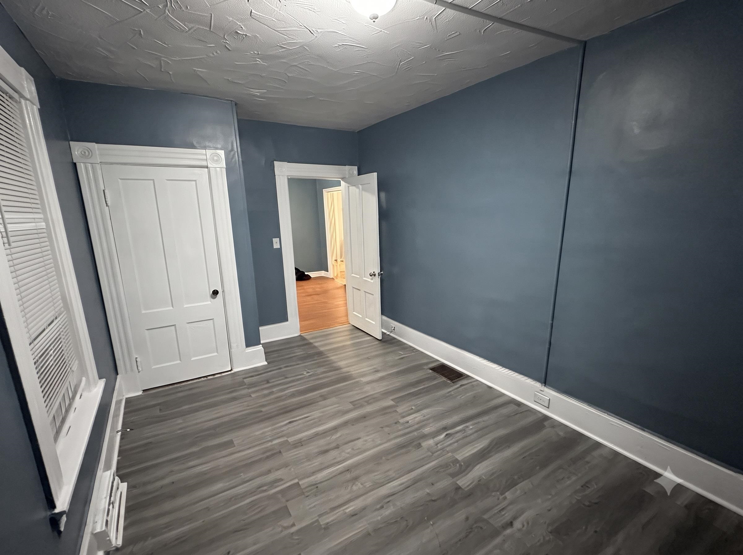 440 Laurel Street Manchester, NH 03103 - Photo 8 of 13