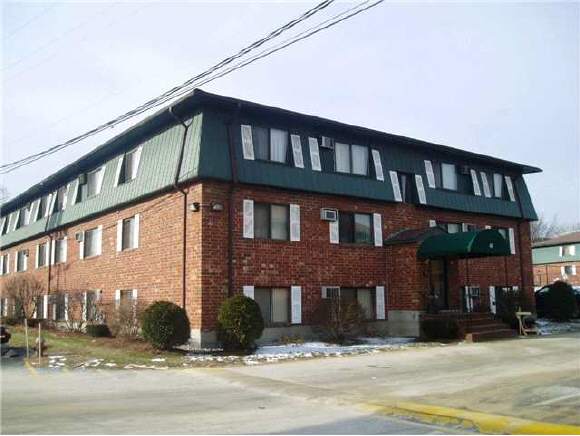 45 Log Street, Unit 3 Manchester, NH 03102 - Photo 1 of 8 Gallery Image 1