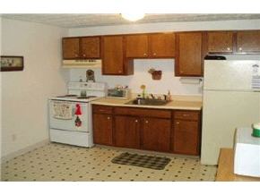45 Log Street, Unit 3 Manchester, NH 03102 - Photo 2 of 8 Gallery Image 2