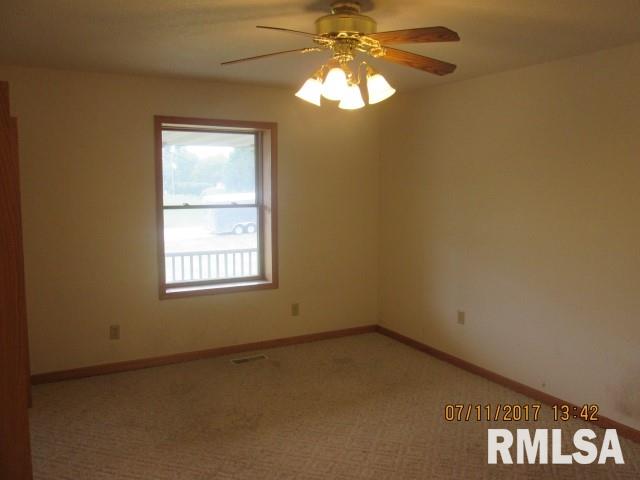 2569 Canterbury Road Muscatine, IA 52761 - Photo 13 of 13 Gallery Image 13