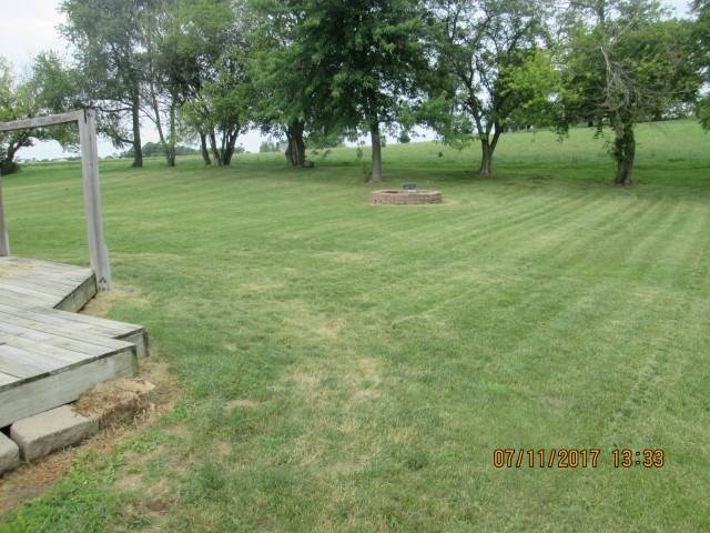 2569 Canterbury Road Muscatine, IA 52761 - Photo 4 of 13 Gallery Image 4