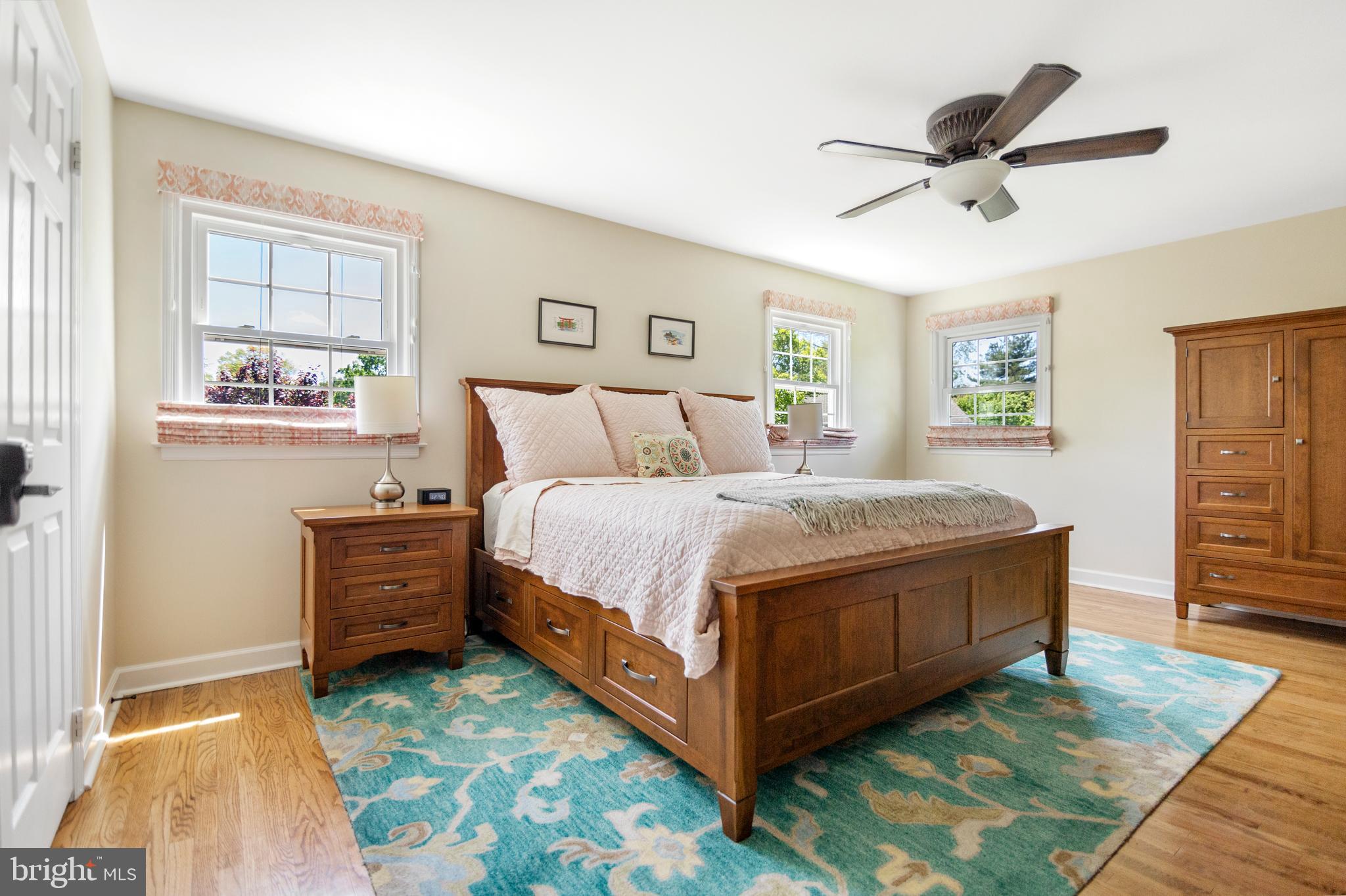 557 Kings Road Yardley, PA 19067 - Photo 12 of 25 Main Bedroom