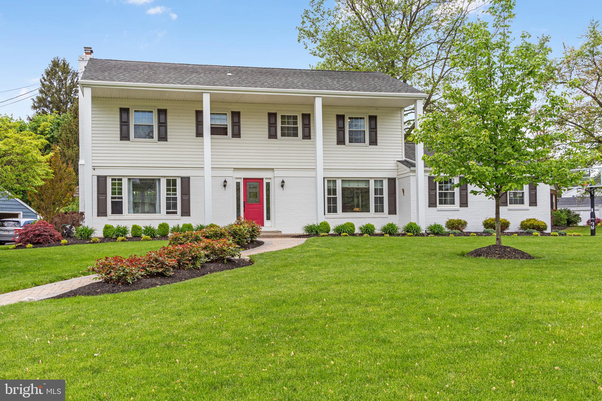 557 Kings Road Yardley, PA 19067 - Photo 20 of 25 Front