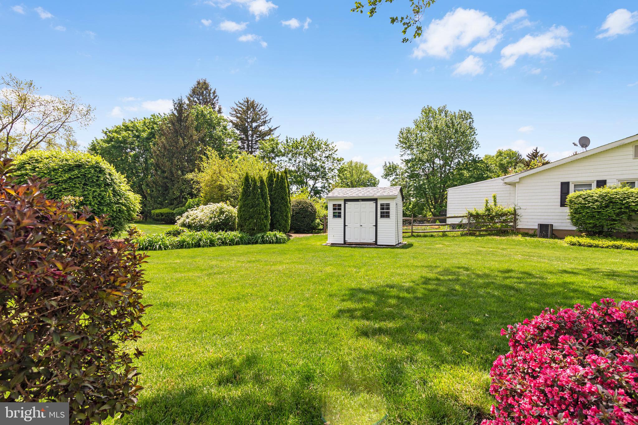 557 Kings Road Yardley, PA 19067 - Photo 23 of 25 Backyard