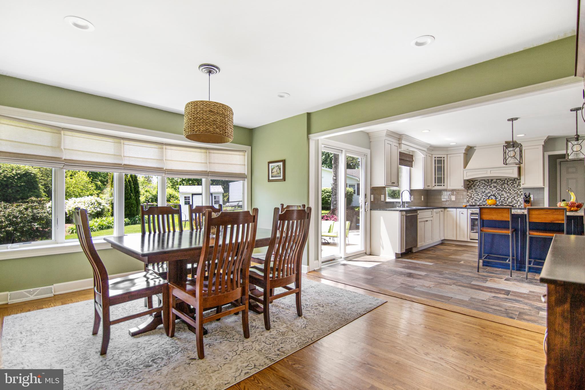 557 Kings Road Yardley, PA 19067 - Photo 8 of 25 Dining Room