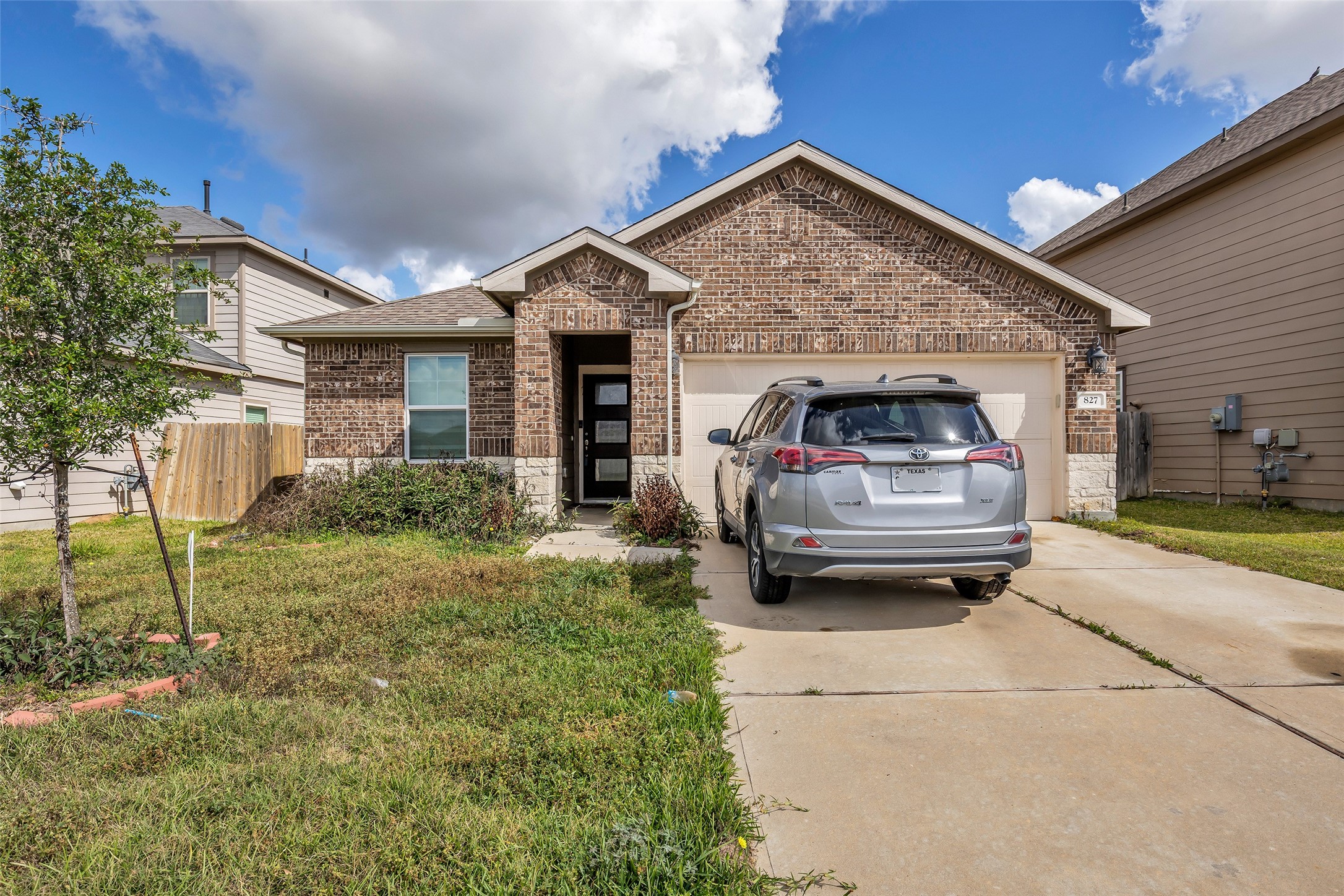 827 Cloverdale Drive Rosharon, TX 77583 - Photo 1 of 22 Welcome to 827 Cloverdale Drive!