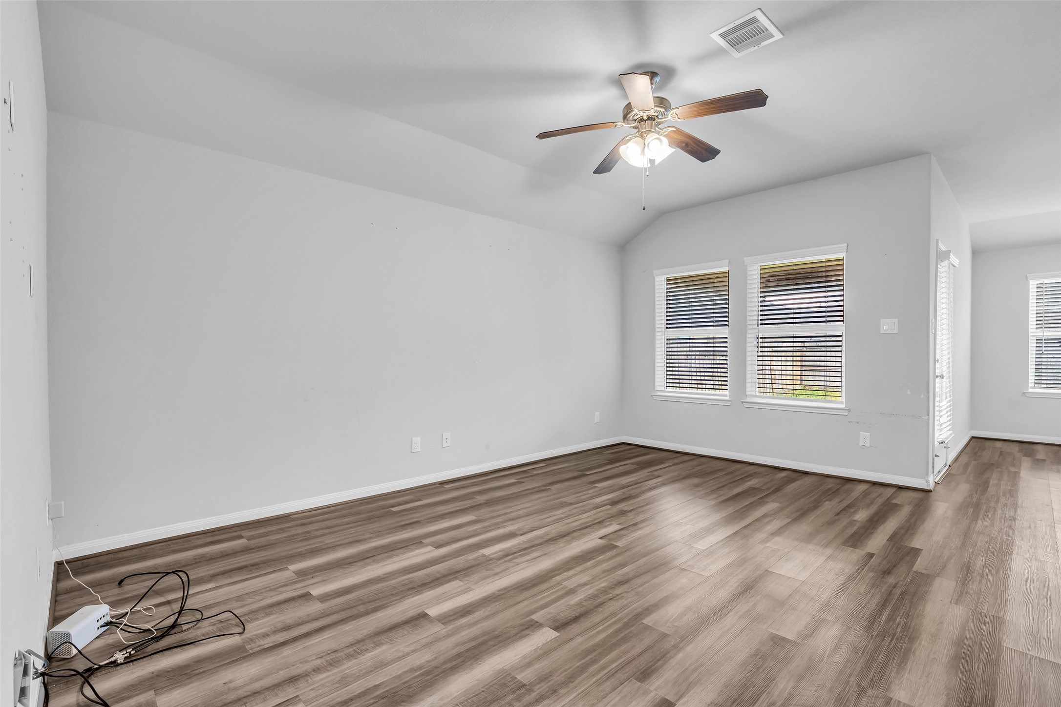 827 Cloverdale Drive Rosharon, TX 77583 - Photo 11 of 22