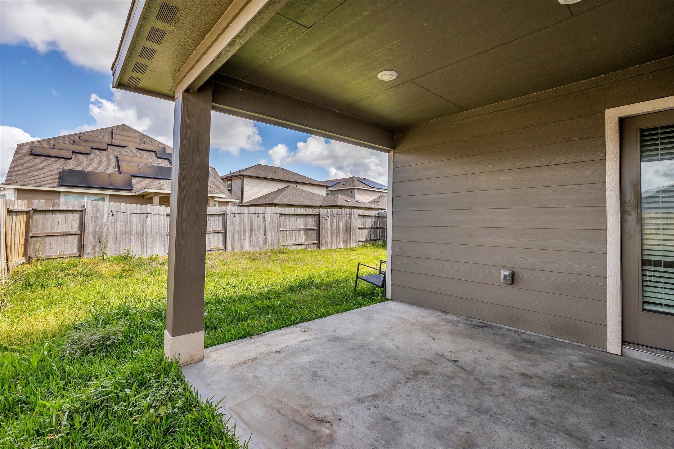 827 Cloverdale Drive Rosharon, TX 77583 - Photo 20 of 22