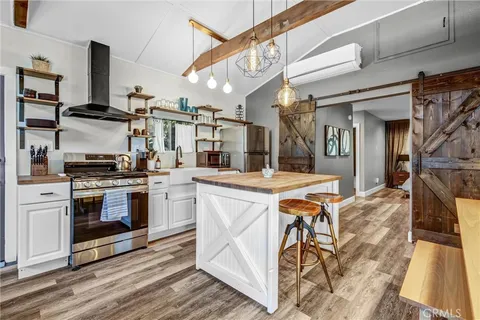 $1,244,000 | 6512 Coldwater Canyon Avenue, Valley Glen, CA 91606
