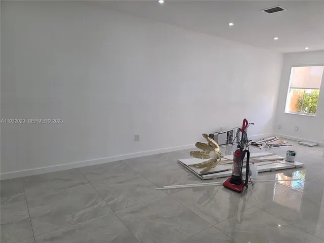 $3,300 | 16643 Southwest 80th Terrace, Unit 16643, Miami, FL 33193