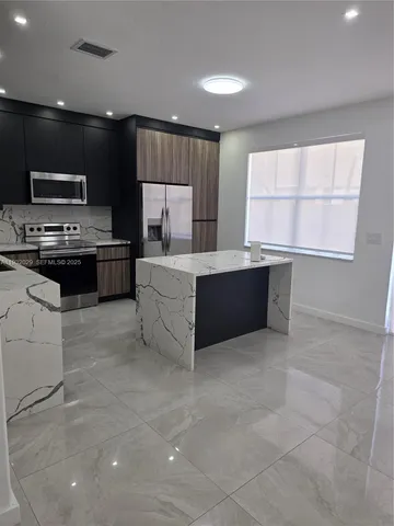 $3,300 | 16643 Southwest 80th Terrace, Unit 16643, Miami, FL 33193