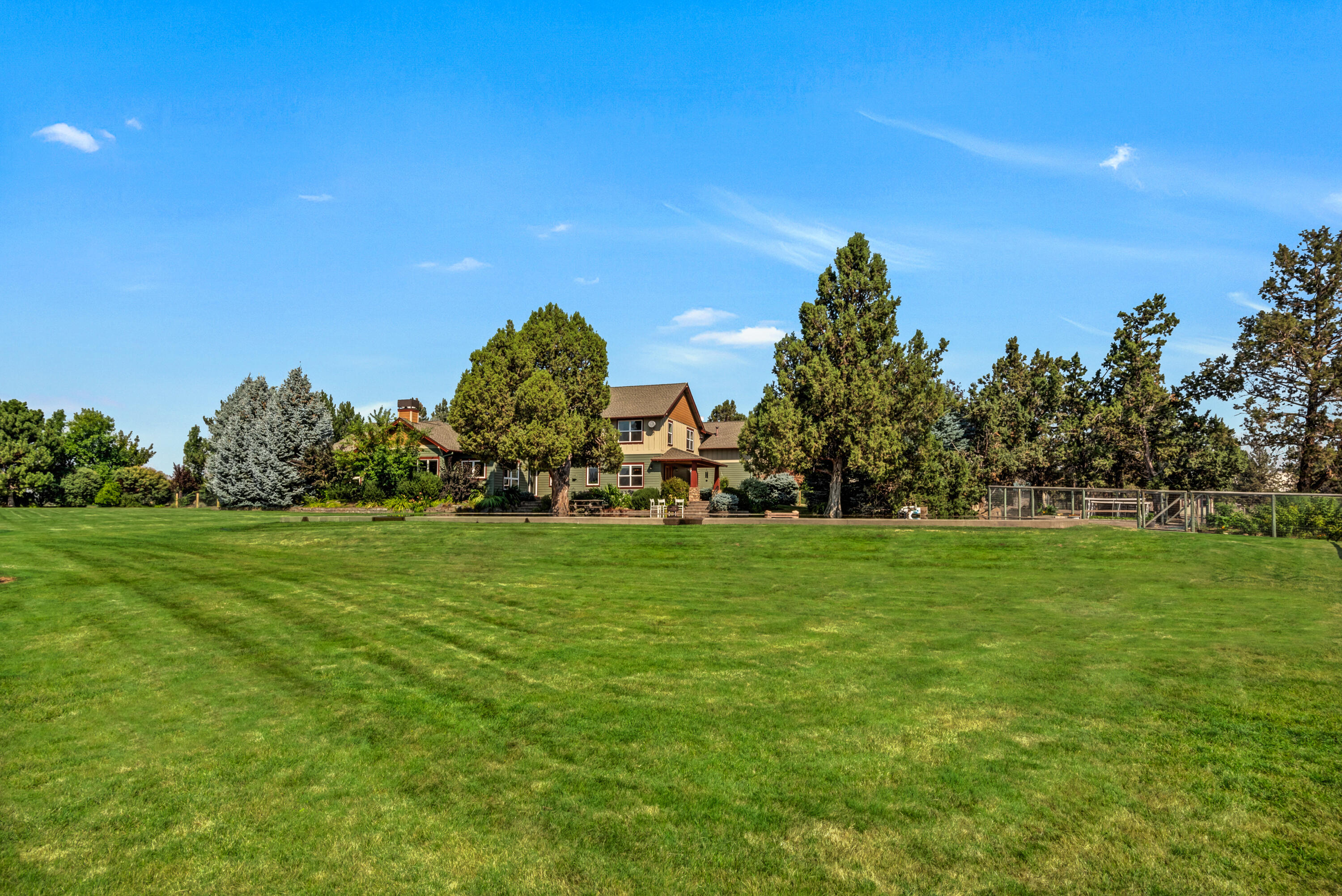 20269 Marsh Road Bend, OR 97703 - Photo 51 of 56 56