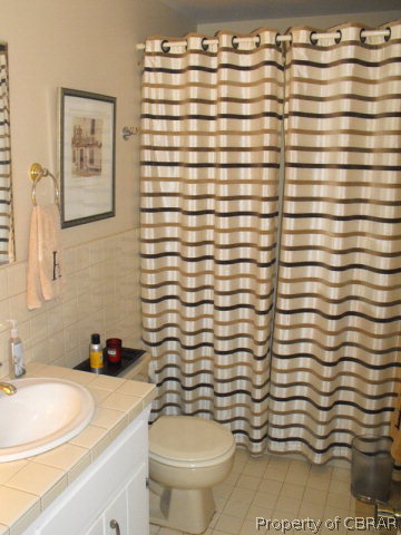 6707 Williams Landing Road Hayes, VA 23072 - Photo 17 of 34 Gallery Image 17