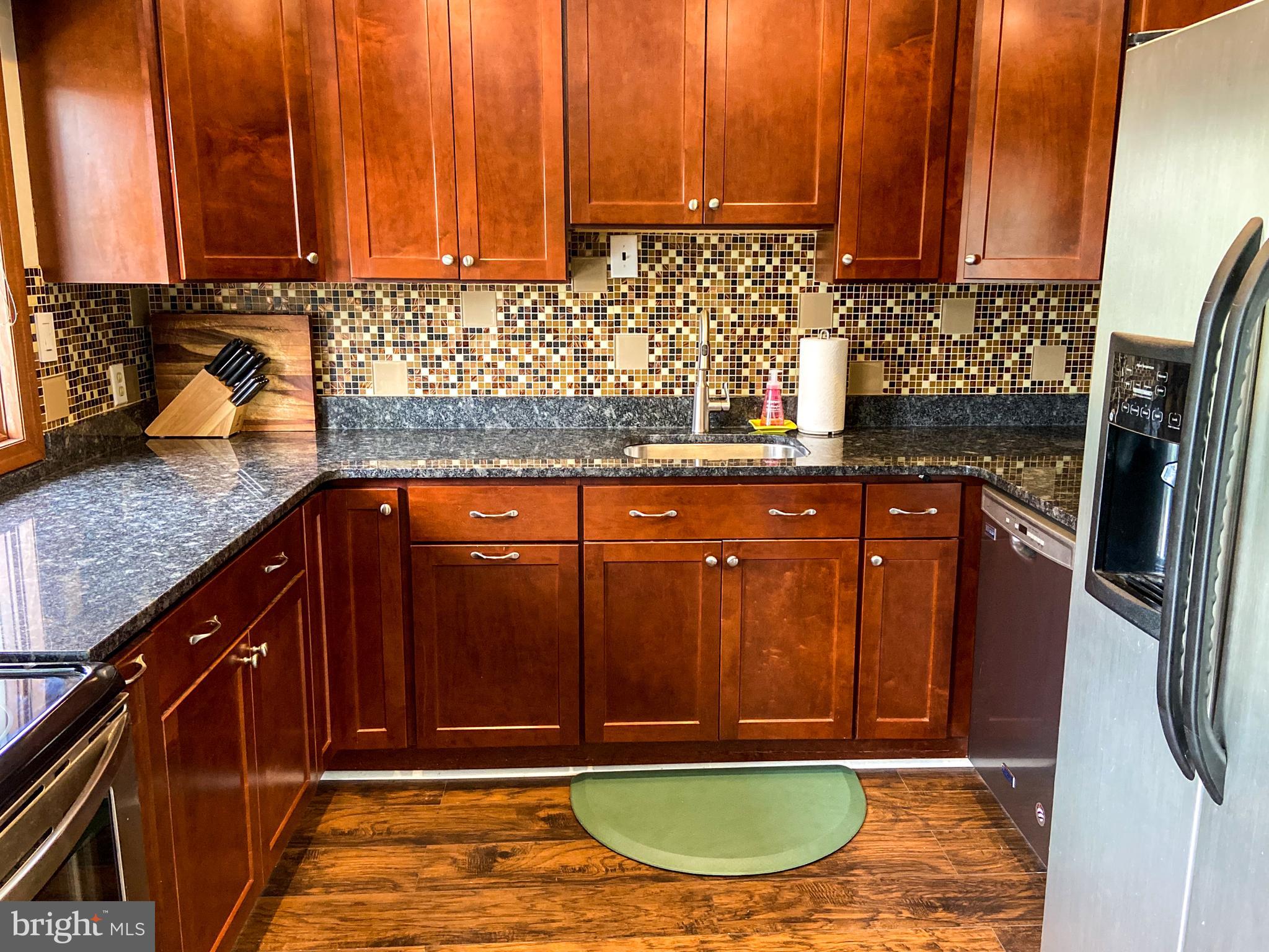 37 Quarter Turn East Road Levittown, PA 19057 - Photo 18 of 48 Kitchen