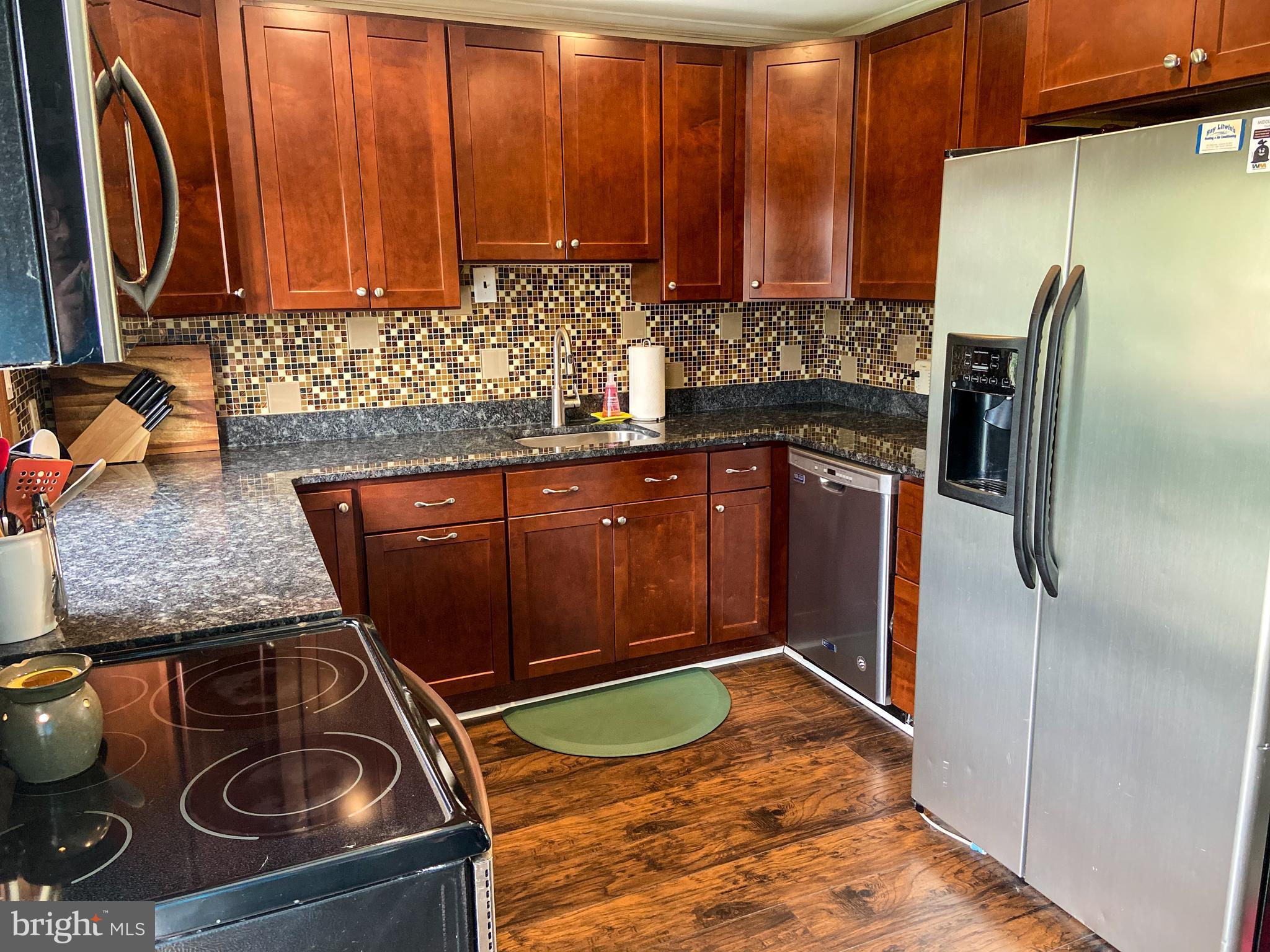 37 Quarter Turn East Road Levittown, PA 19057 - Photo 21 of 48 Kitchen