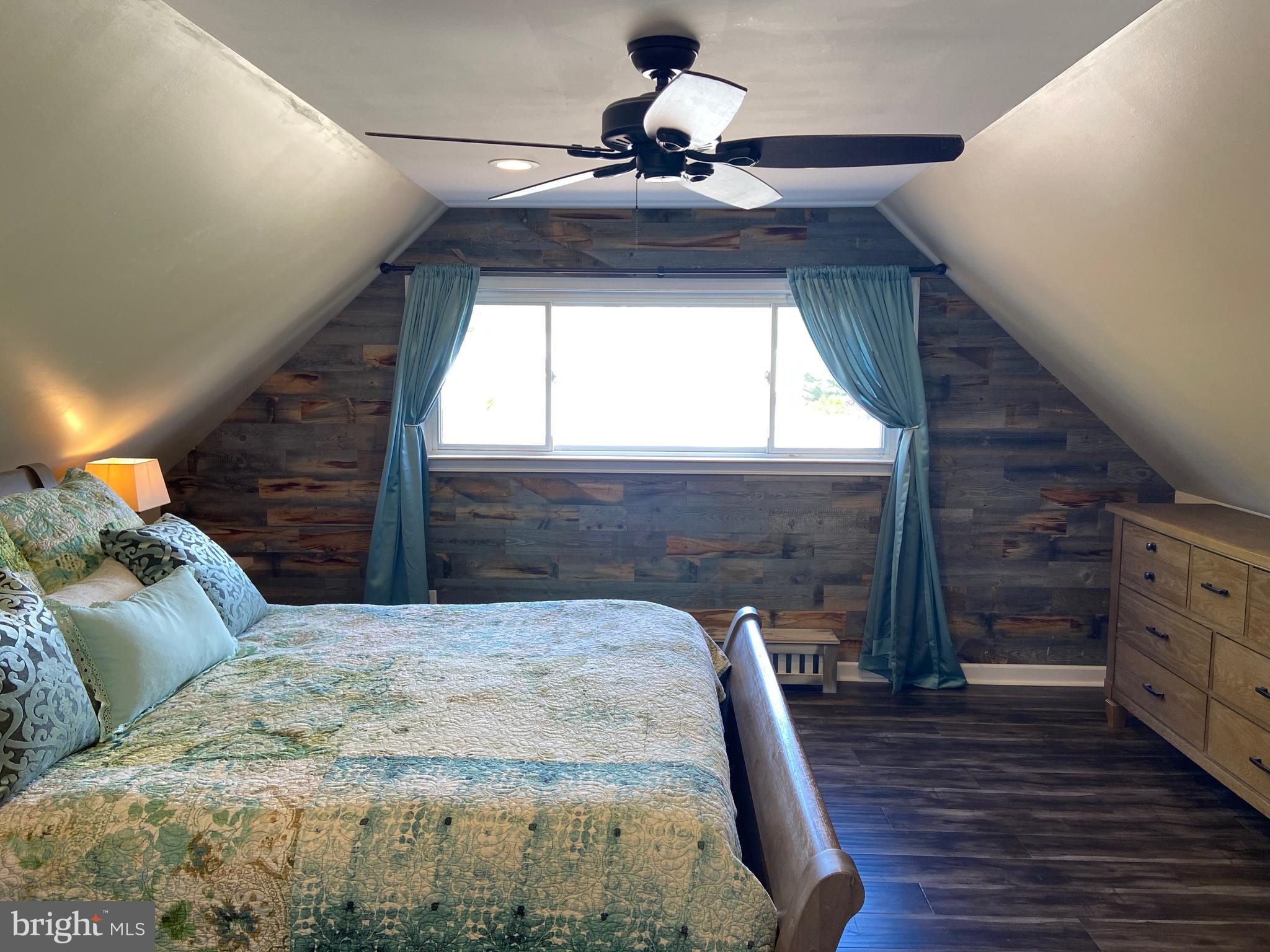 37 Quarter Turn East Road Levittown, PA 19057 - Photo 41 of 48 Master Bedroom with hardwood floors & accent wall