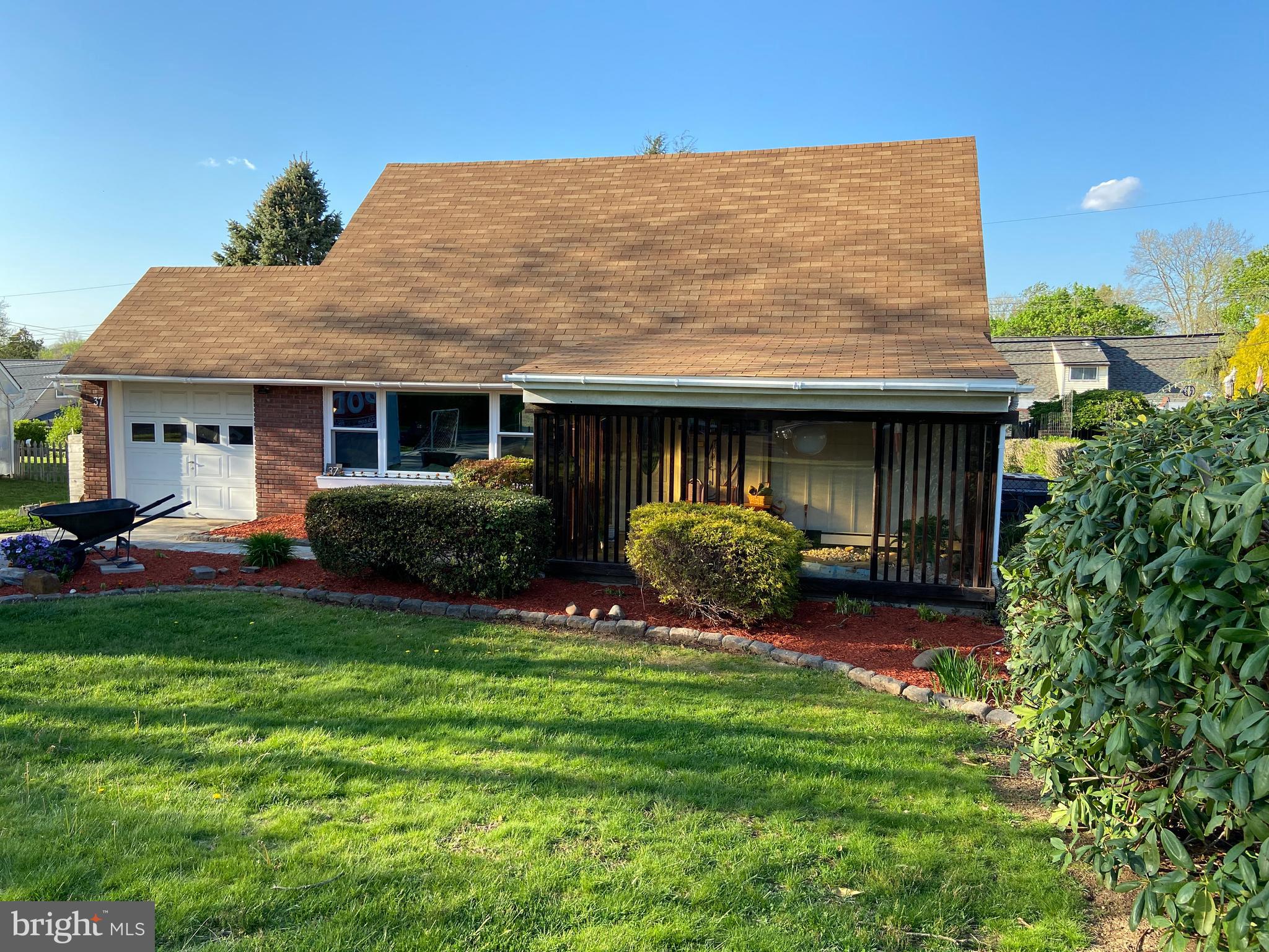 37 Quarter Turn East Road Levittown, PA 19057 - Photo 7 of 48 Gallery Image 7