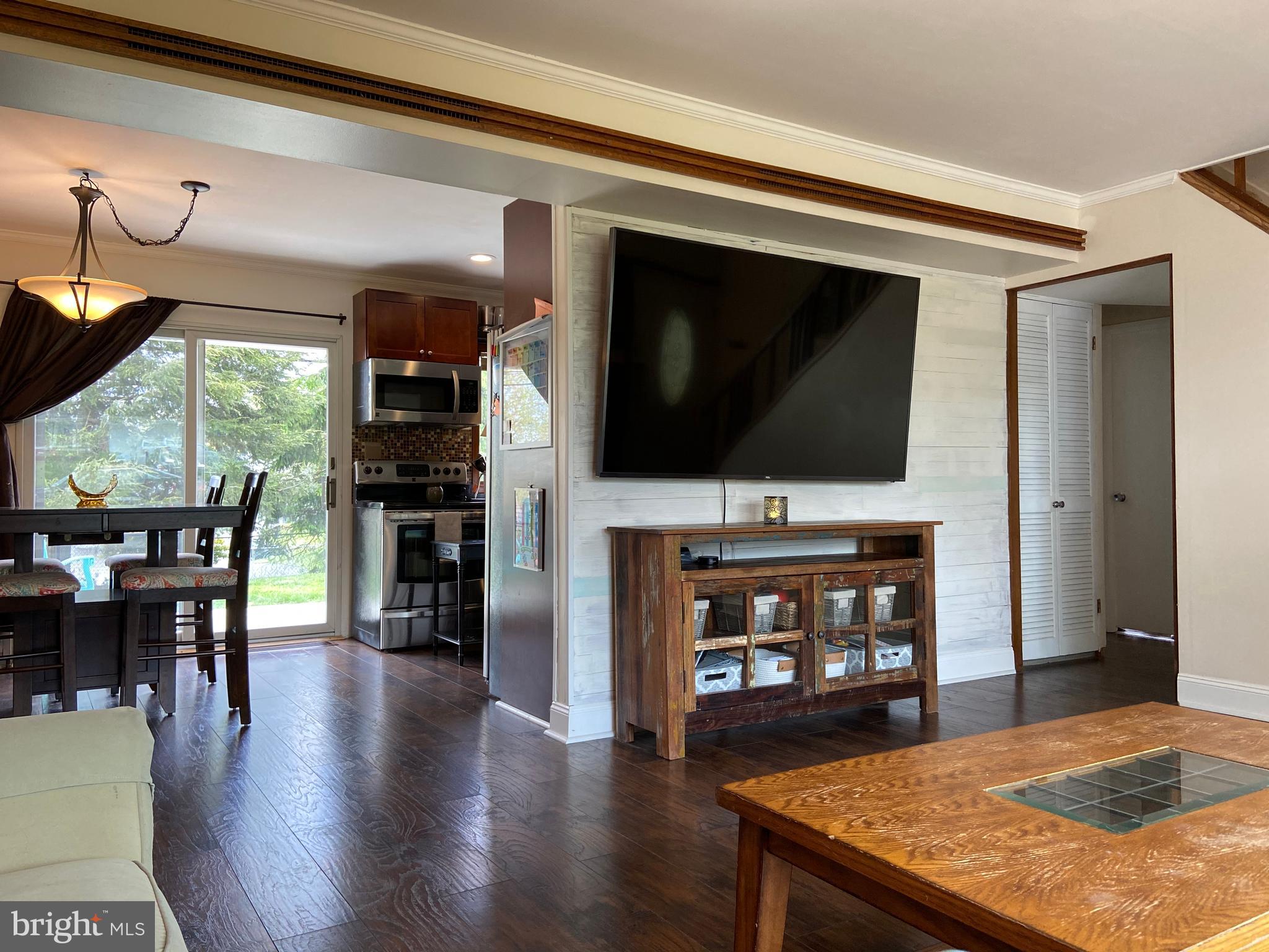 37 Quarter Turn East Road Levittown, PA 19057 - Photo 9 of 48 Family Room