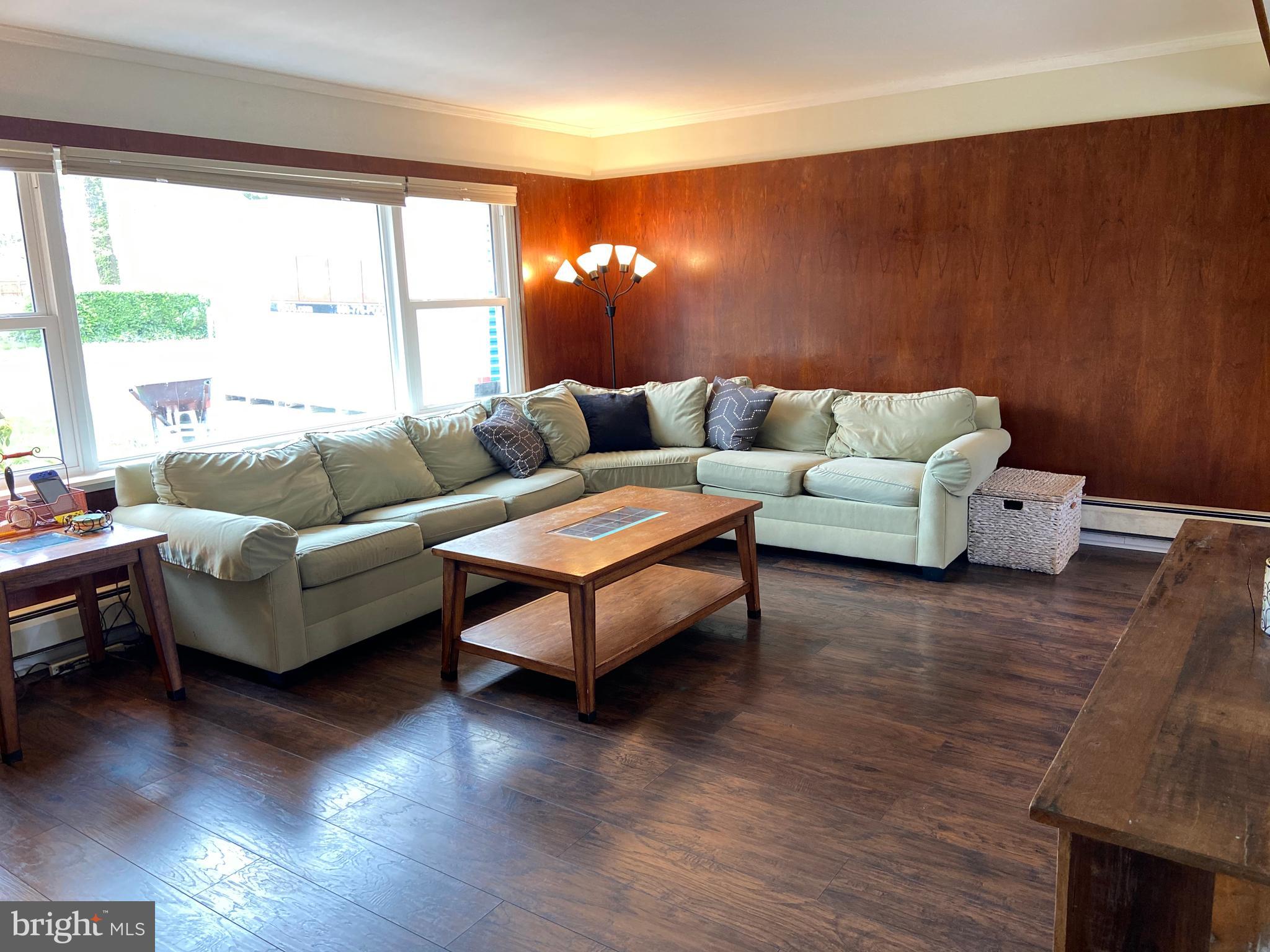 37 Quarter Turn East Road Levittown, PA 19057 - Photo 10 of 48 Family Room