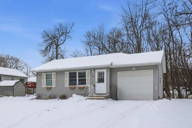 $209,900 | 323 Mower Place Northwest, Owatonna, MN 55060