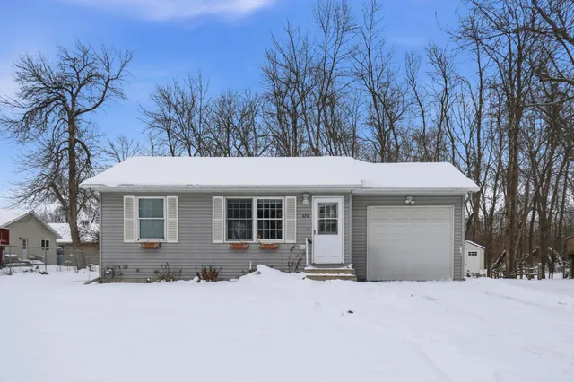 $209,900 | 323 Mower Place Northwest, Owatonna, MN 55060