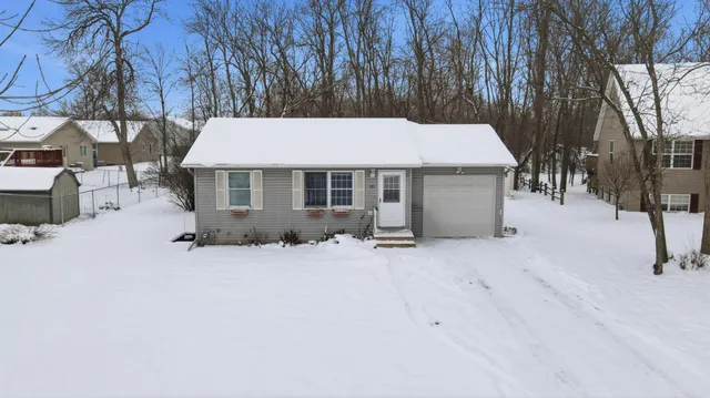 $209,900 | 323 Mower Place Northwest, Owatonna, MN 55060